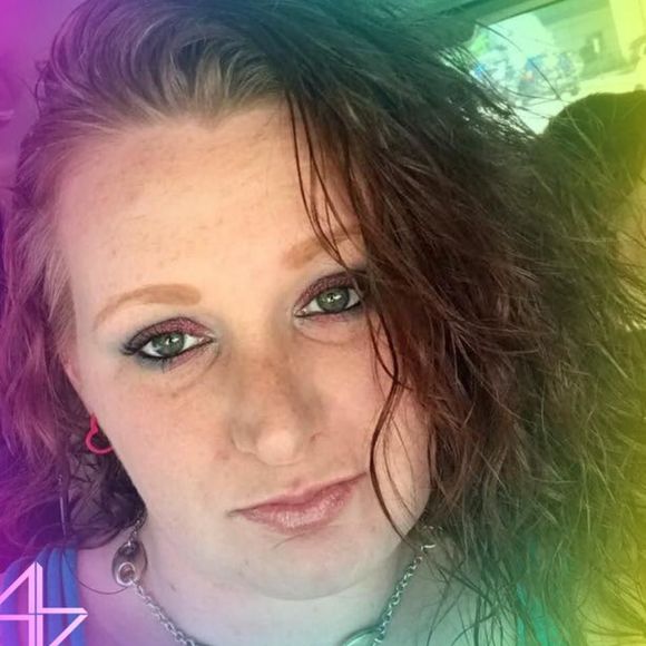 Meet your Posher, Emily - Picture 1 of 1